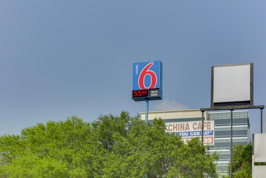 Motel 6 Houston, Tx - West المظهر الخارجي الصورة