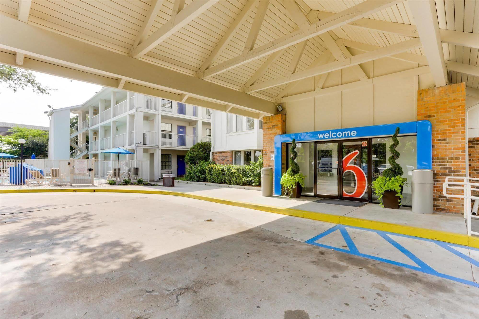 Motel 6 Houston, Tx - West المظهر الخارجي الصورة