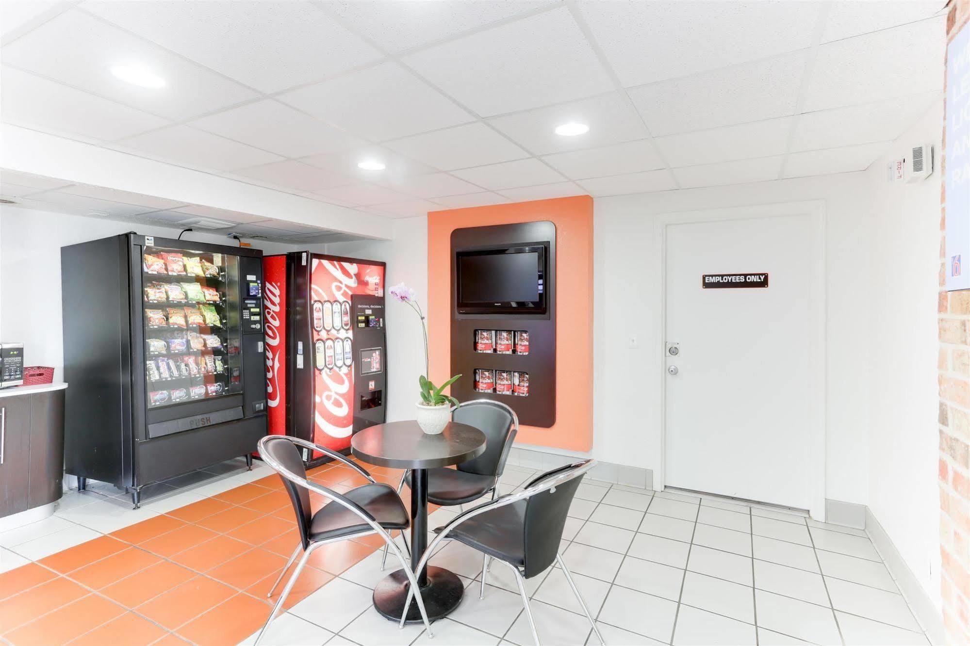 Motel 6 Houston, Tx - West المظهر الخارجي الصورة