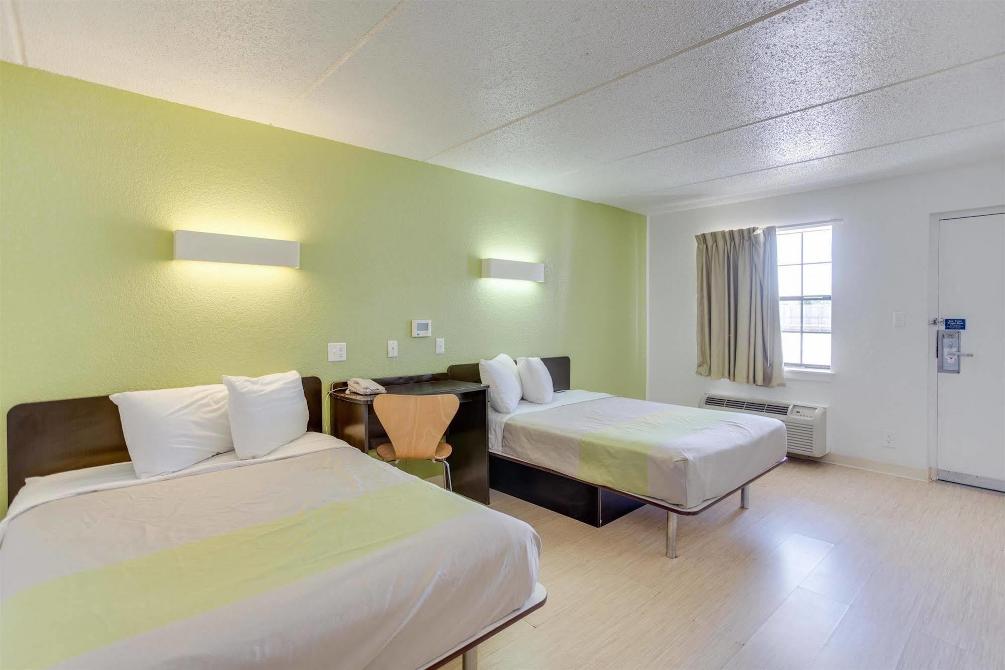 Motel 6 Houston, Tx - West المظهر الخارجي الصورة