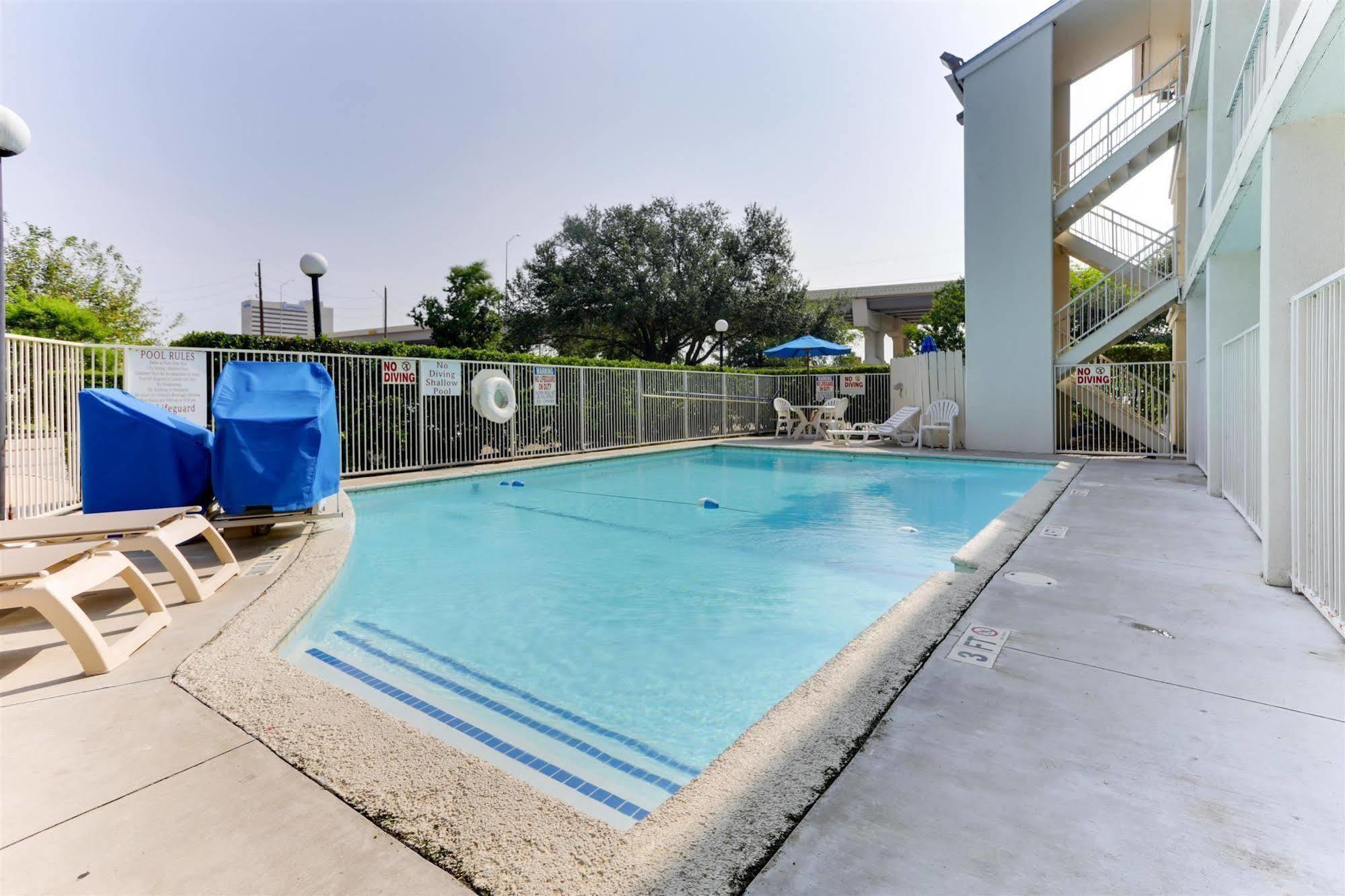 Motel 6 Houston, Tx - West المظهر الخارجي الصورة